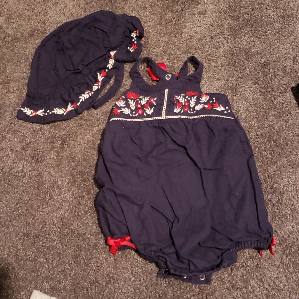 3 for $15****Matching set!